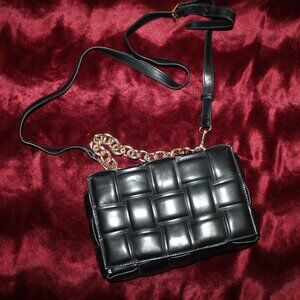 Weaved black puff leather crossbody purse